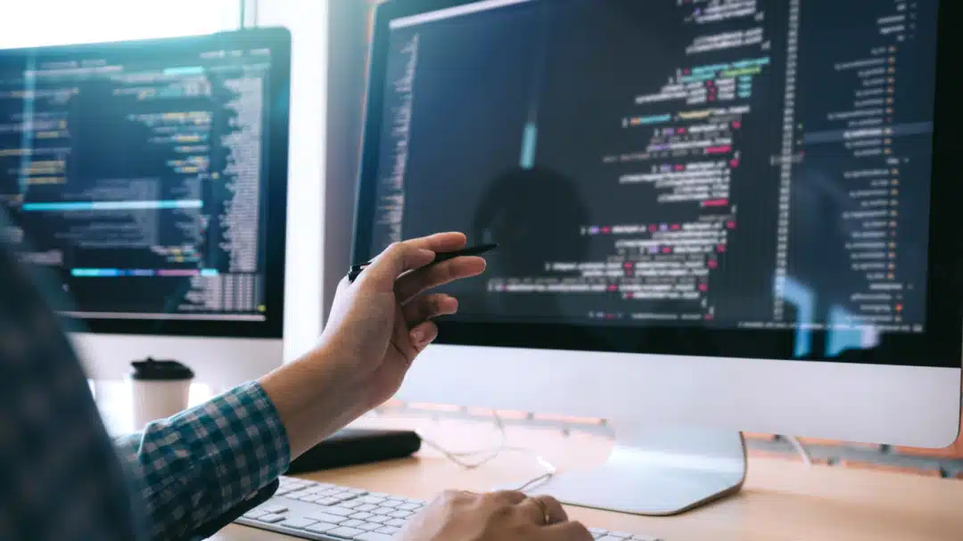 Top 4 reasons to use React Native as your programming language